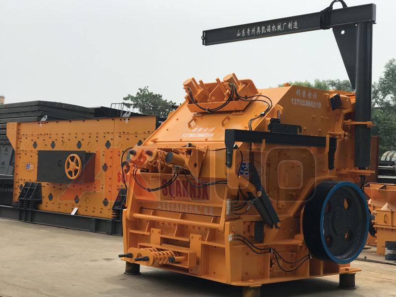 石灰石破碎機(jī) 石灰石破碎機(jī)