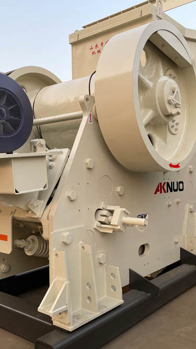 歐版顎式破碎機(jī) 歐版顎式破碎機(jī)